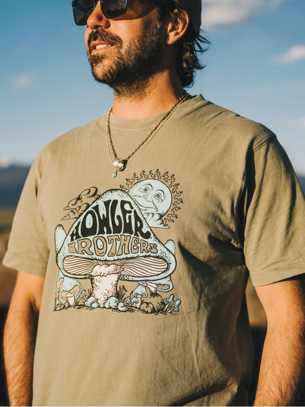 Howler Brothers - SAMPLE HB shirt w Olive Green Shroom Graphic Tee - MEDIUM